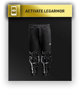 Schwarze Jogginghose mit futuristischen, schwarzen Beinrüstungen im Cyberpunk-Stil; digitale Anzeige mit Text „Activate Legarmor“ oben.